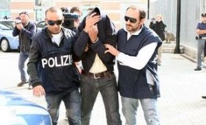 arresto polizia large