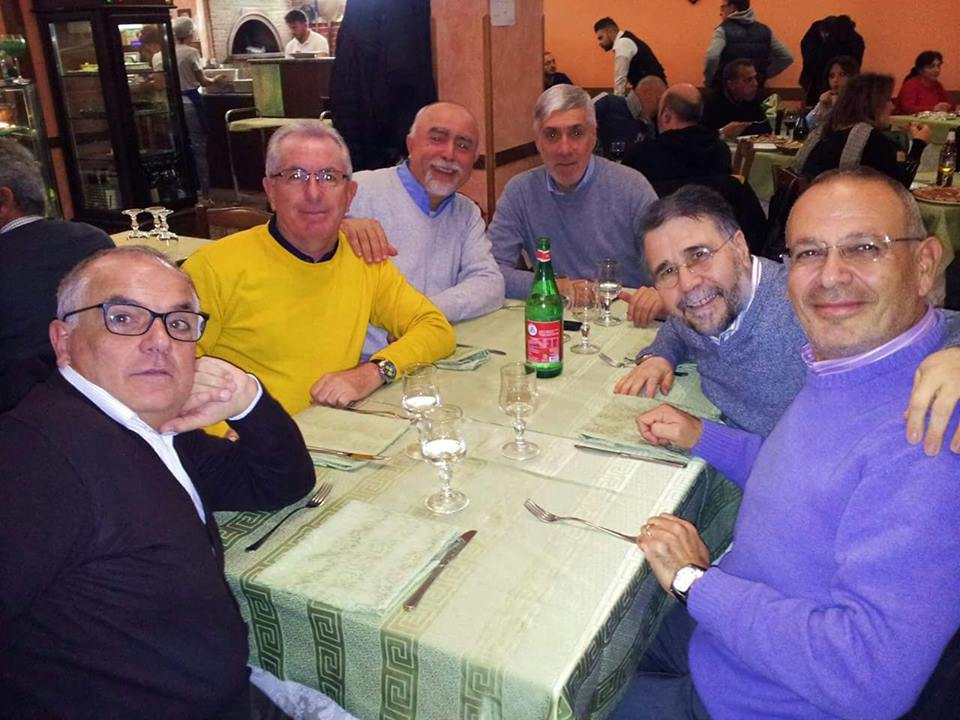 Cena con gli amici più intimi del Liceo