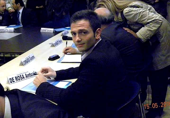 15 maggio 2010 insediamento prima elezione a consigliere Comunale Antonio De Rosa