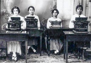 scuola_di_dattilografia_.jpg