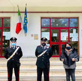 CARABINIERI-SCUOLA.jpg