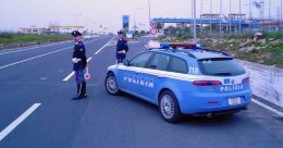 polizia-stradale-pattuglia.jpg